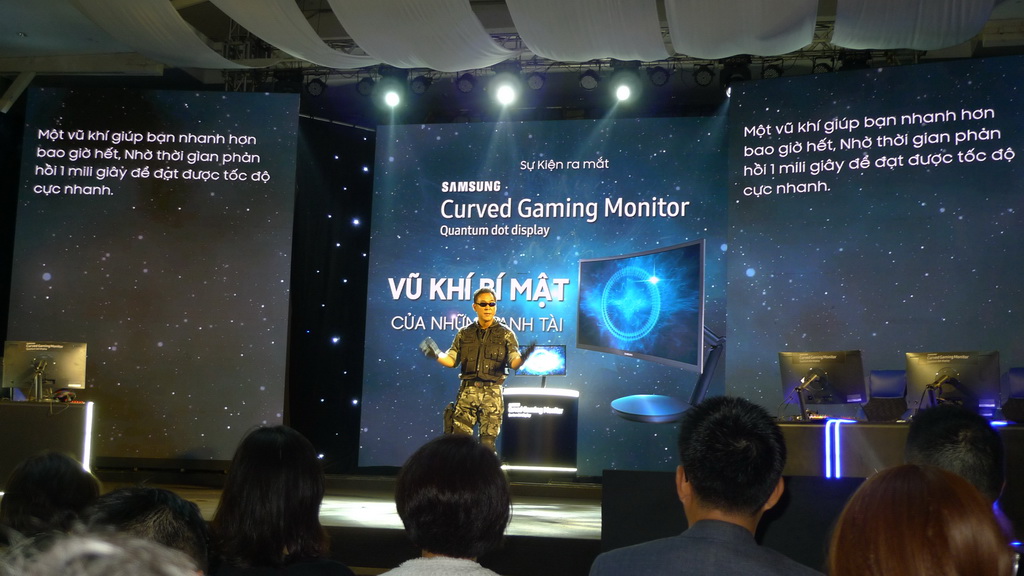 Ấn tượng buổi ra mắt dòng màn hình cong chuyên game Samsung Curved Gaming