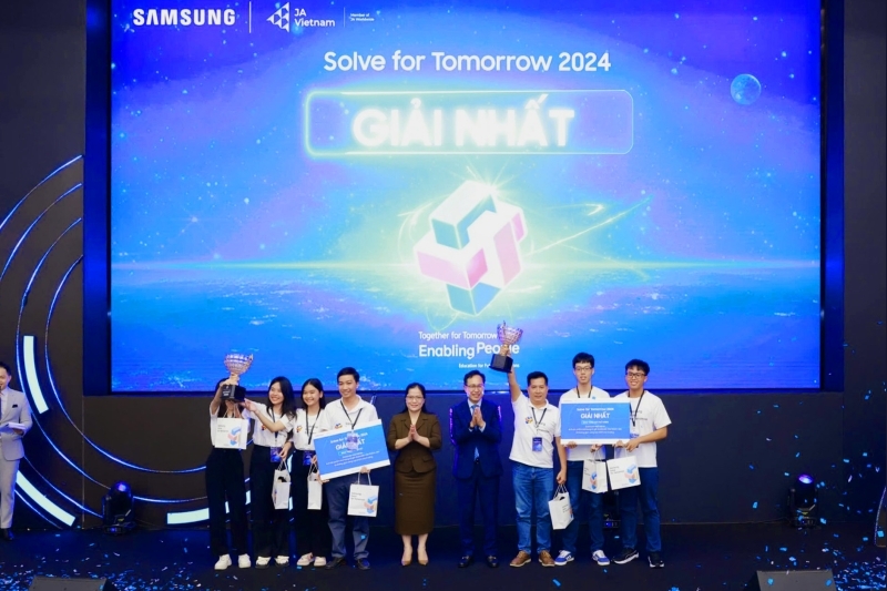 150.000 học sinh tham gia cuộc thi Solve for Tomorrow lần 6