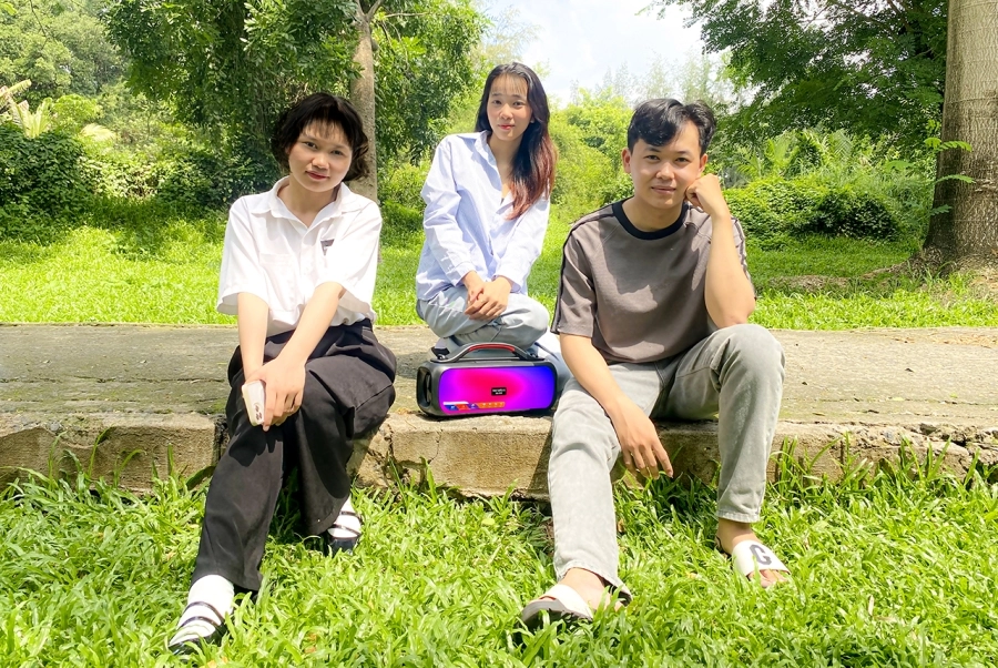 Muốn tiệc thêm vui, khui hộp SoundMax SB-208