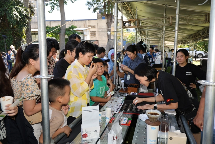 Trải nghiệm nhiều hoạt động khoa học thú vị tại Science Fair 2025