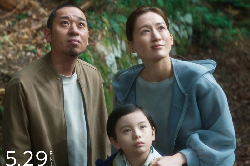 NGÀY CON TRỞ LẠI (Sheep In The Box): Khi Bậc Thầy Gia Đình Koreeda Định Nghĩa Lại Tình Thân Qua Trí Tuệ Nhân Tạo