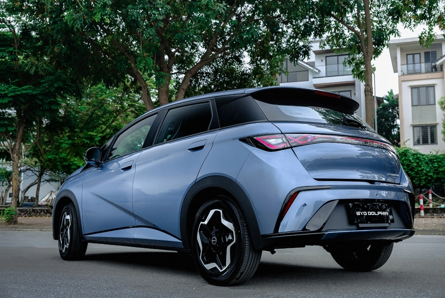 BYD DOLPHIN mới: Hatchback cỡ B thuần điện nhập Thái, giá từ 499 triệu đồng