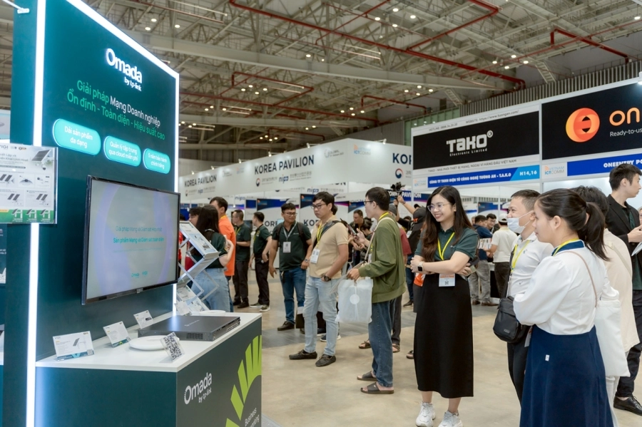 TP-Link giới thiệu giải pháp mạng và giám sát hợp nhất Omada Central và hệ sinh thái Wi-Fi 7 tại ICTComm 2025