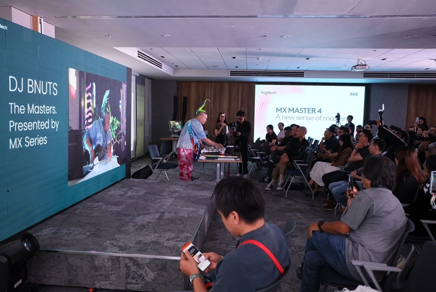 Logitech ra mắt MX Master 4, kết nối câu chuyện sáng tạo 'The Masters'