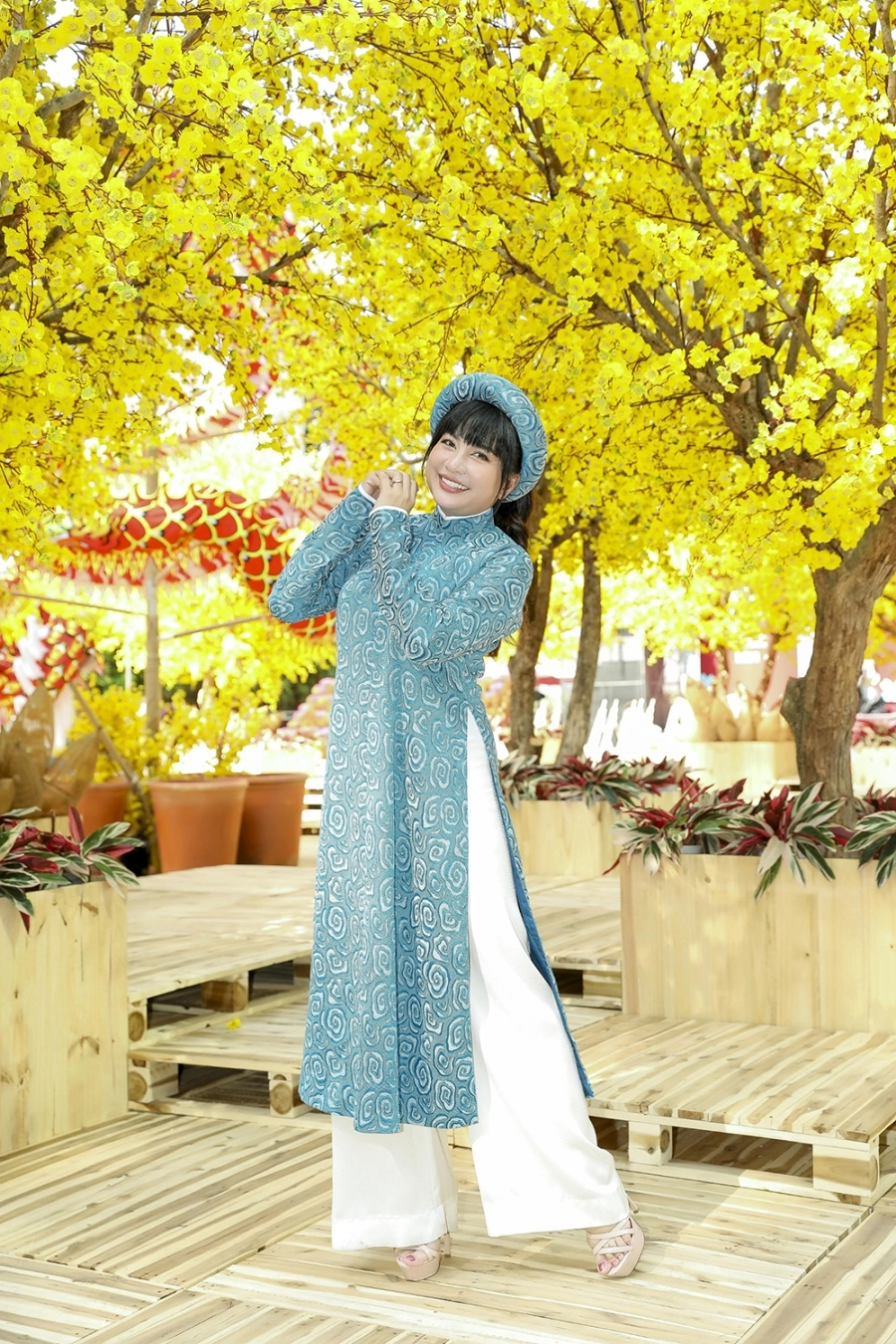Ngọc Tiên – Sỹ Toàn mặc áo dài xuân đẹp đôi đón năm mới Giáp Thìn 2024