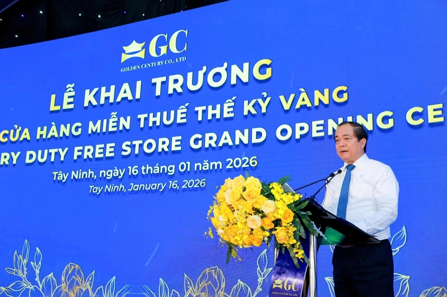 Cửa hàng miễn thuế Mộc Bài của ông Johnathan Hạnh Nguyễn đã khai trương